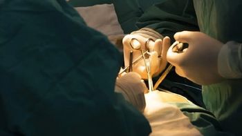 entro a quirofano por apendicitis y lleva meses en estado vegetativo