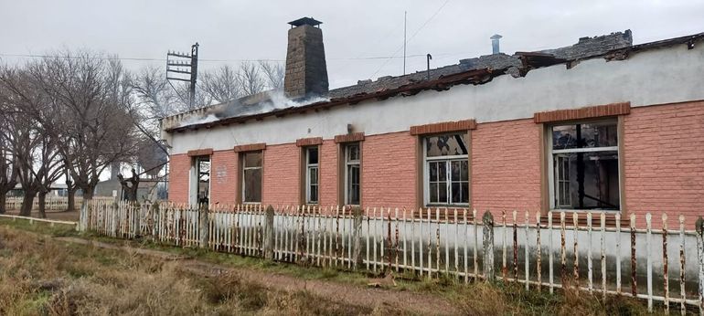 El fuego destruyó un histórico edificio en San Antonio Oeste