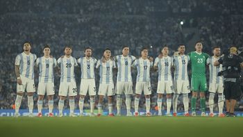 despues del triunfazo de argentina ante uruguay, asi quedo la tabla de las eliminatorias