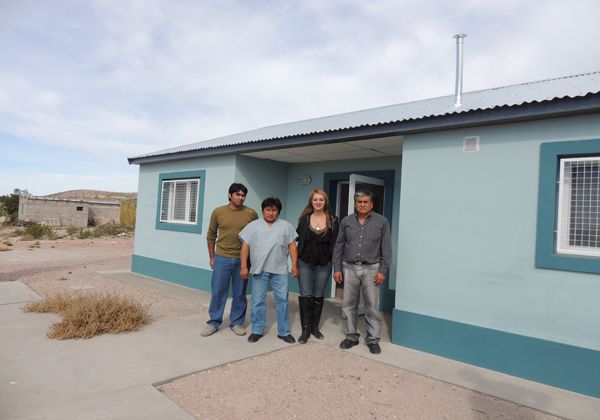 Nadina Díaz recorrió varios parajes de la línea sur para atender reclamos