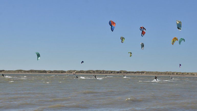 El Cóndor comenzó a disfrutar del primer Festival del Viento