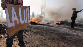 caos en autovia norte: sigue el corte de vecinos en uno de los accesos