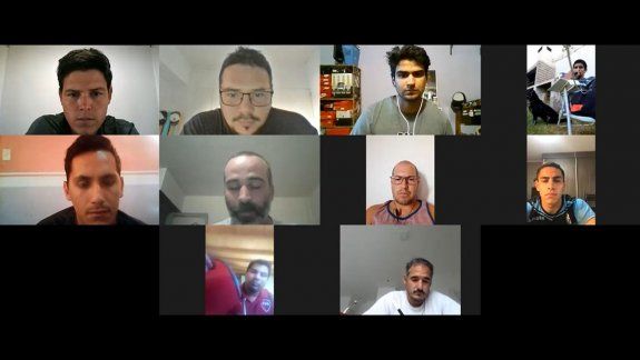 Los profes que terminaron armando su propio club
