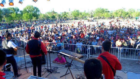 El Parque Norte desbordó de cipoleños en el festejo por el Día de la Madre.