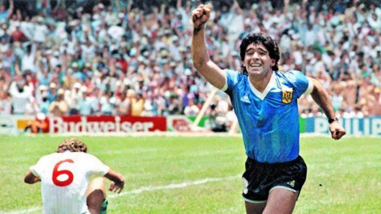 Se cumplen 35 años de los inolvidables goles de Maradona a Inglaterra.