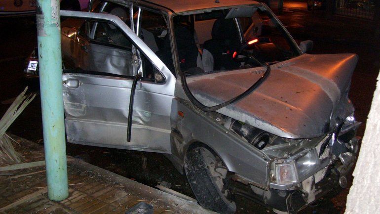 Un violento choque dejó un herido en la madrugada