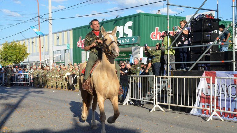El desfile de Malvinas se hará en Bolivia y Primeros Pobladores