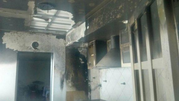 La casa se les prendía fuego y se despertaron por el humo