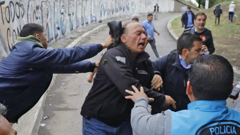 Qué dijo Berni tras el ataque en la protesta de colectiveros