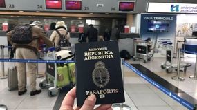 El padre retuvo los pasaportes de sus hijos para impedir que la madre se los lleve a vivir a Chile. | LMCipolletti.com El padre retuvo los pasaportes de sus hijos para impedir que la madre se los lleve a vivir a Chile.