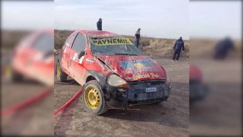 videos: vuelcos espectaculares en la vuelta de la manzana