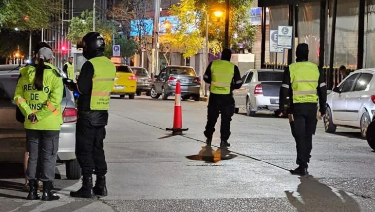 Un valletano noqueó y pateó a un inspector de tránsito: ahora deberá pagarle una suma millonaria