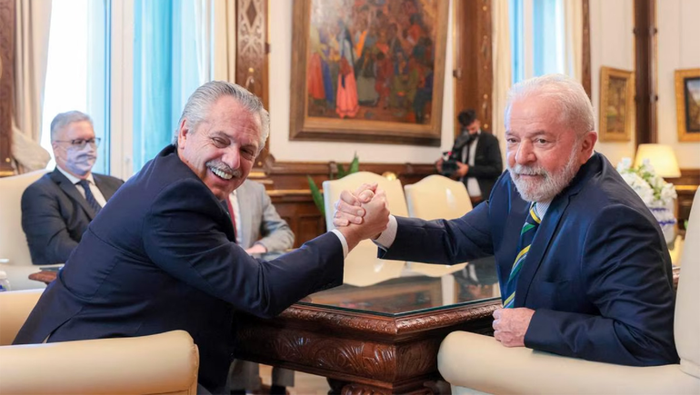 Llega Lula al país y el lunes será recibido por Alberto