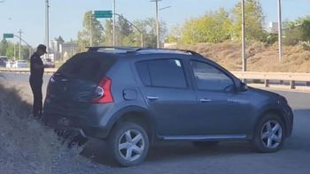 El auto de la vecina salvajemente golpeada por el ladrón apareció abandonado en Neuquén. 