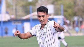 Maxi López anotó un doblete para Cipo. (Foto: Luis Amaolo). | LMCipolletti.com Maxi López anotó un doblete para Cipo. (Foto: Luis Amaolo).