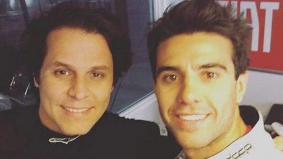 Selfie de Manu y el brasileño. Valdeno Brito anduvo muy fuerte. Mañana (por hoy) vamos por la pole, publicó el cipoleño en Instagram.