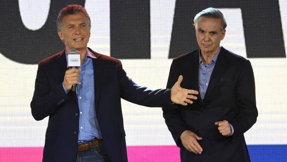 Macri reconoció la derrota y llamó a Fernández para la transición