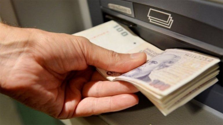 El Gobierno confirmó que habrá aumentos por decreto para trabajadores del sector privado