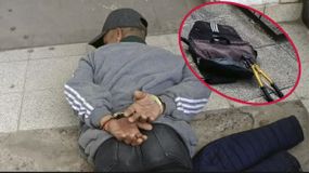 El acusado de haber intentado robar una bici fue reducido por vecinos y entregado a la policía. Llevaba un bolso con una poderosa tijera que puede cortar cadenas.&nbsp;