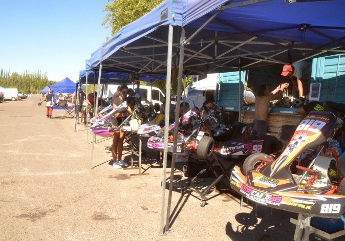 El Prokart acelera en la Isla Jordán después de 17 meses