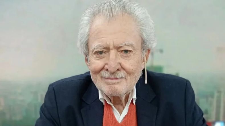 El renombrado periodista murió a los 80 años.