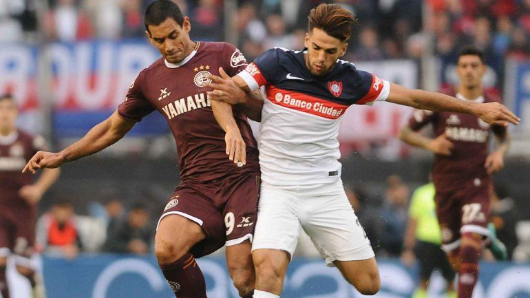 Lanús goleó por 4 a 0 a San Lorenzo y se consagró campeón del fútbol argentino