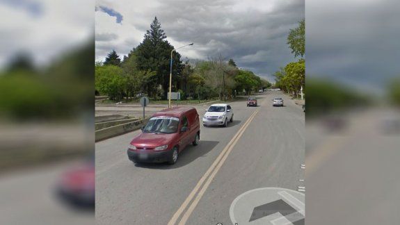 Un motociclista derrapó y sufrió una fractura