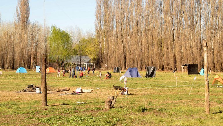 Toman una chacra abandonada cerca de Costa Norte