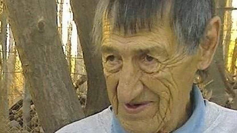 Ahora los vecinos juntan firmas para que la Muni no desaloje al sereno del refugio