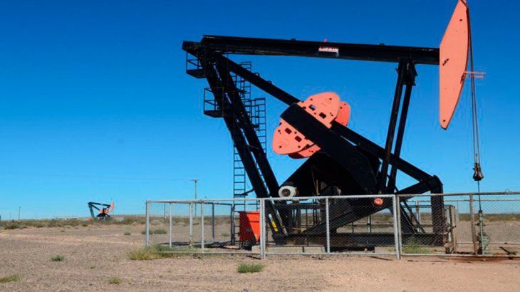 Hubo acuerdo para empezar la vacunación a los petroleros de Río Negro