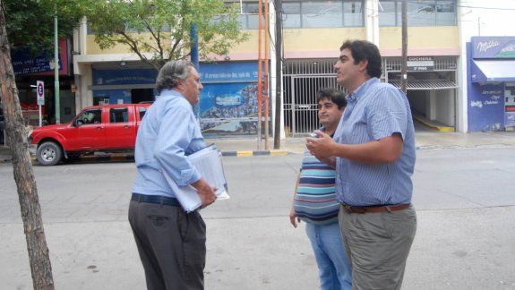 Vecinos de Las Perlas volvieron a protestar frente a la Municipalidad