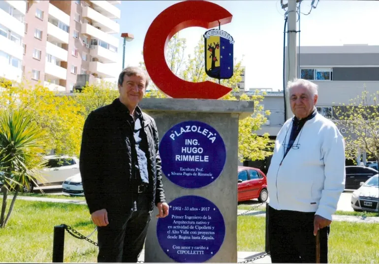 Rimmele fue docente del Colegio Manuel Belgrano en el que más de 5.000 alumnos asistieron a sus clases. 