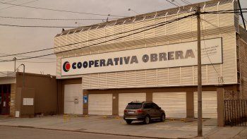 empleados del super que estaban aislados dieron negativo