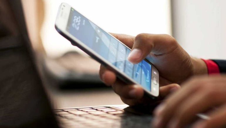 La adolescente era amenazada con la difusión de imágenes íntimas si no cumplía con un pago económico. La adolescente era amenazada con la difusión de imágenes íntimas si no cumplía con un pago económico.