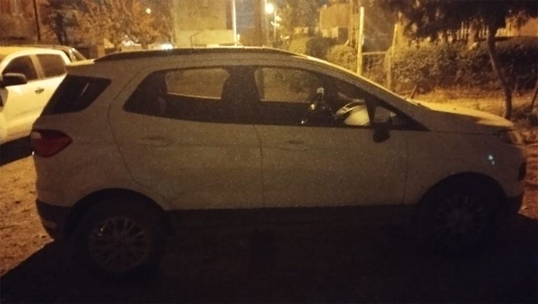 Dieron con una camioneta abandonada en el barrio La Paz: había sido robada