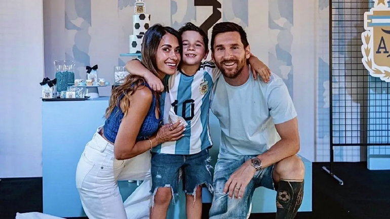 La reacción de Mateo Messi cuando le tocó la figurita de su papá