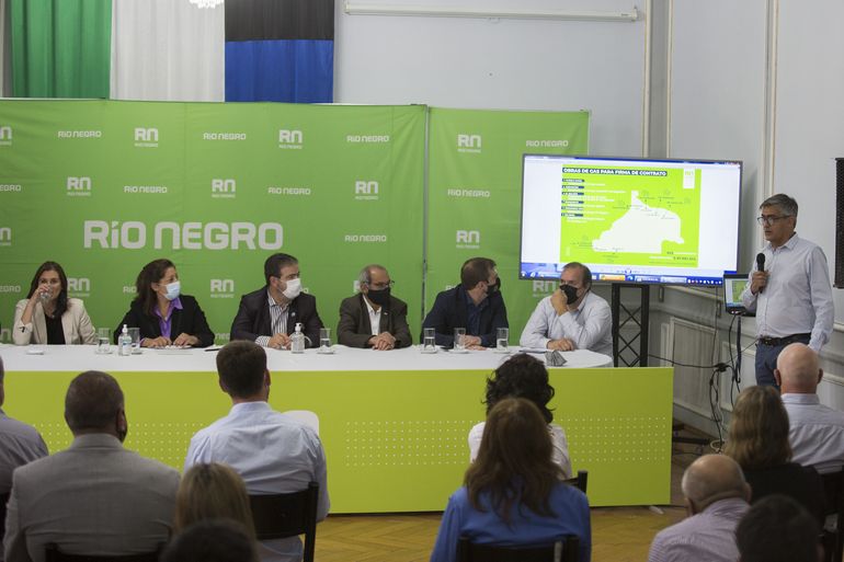 Invertirán millones en obras de gas en seis localidades.
