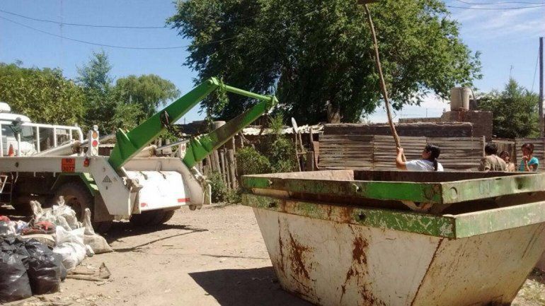 Buscan evitar focos infecciosos en el barrio ribereño.