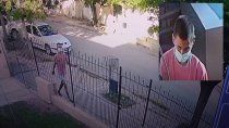 video: espio a una vecina para entrar a robar a su casa