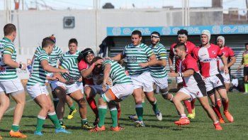El pilar derecho sufrió un fuerte golpe en  la cabeza en la final de la Copa de Plata y terminó hospitalizado.