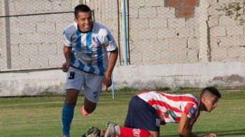 Galván, con la camiseta de Sol de Mayo. Seguirá en Viedma. 