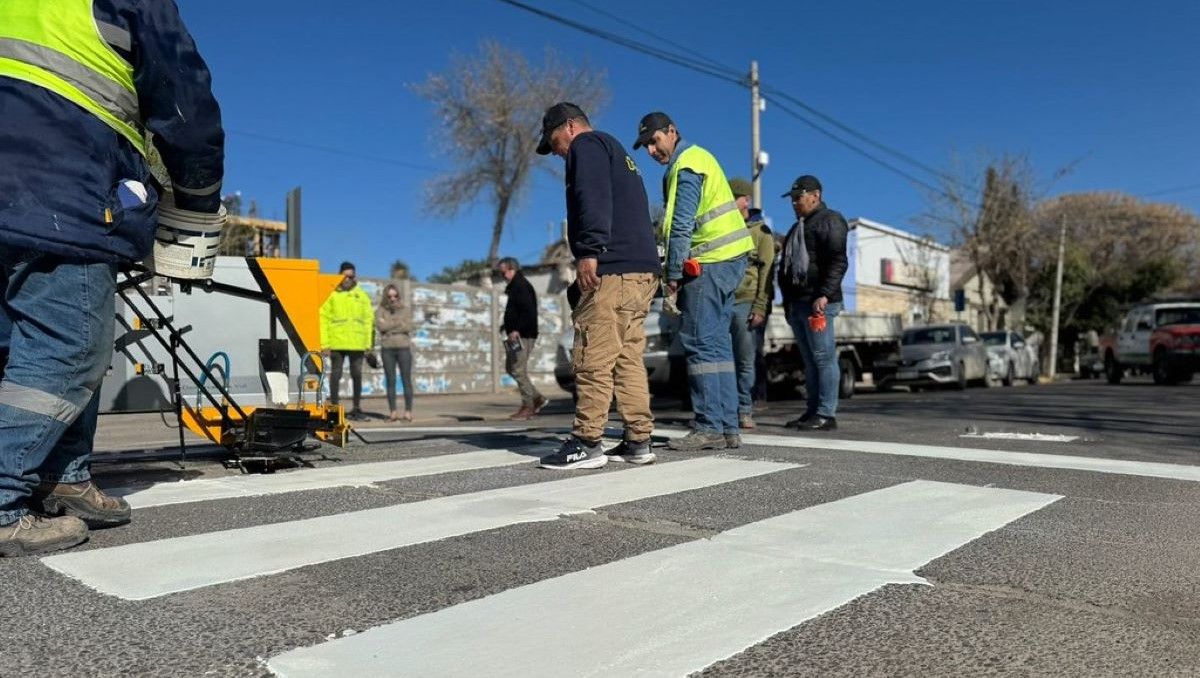 La máquina para demarcar calles, fue presentada recientemente por el municipio cipoleño.&nbsp;