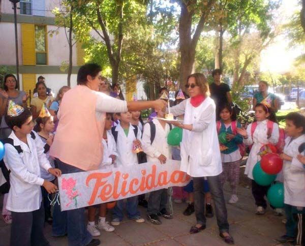 La Escuela Nº 248 de Cipolletti festejó 36 años de vida