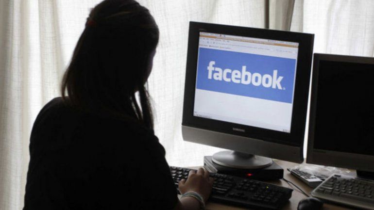 Facebook tendrá que borrar las fotos que un padre subió de sus hijas