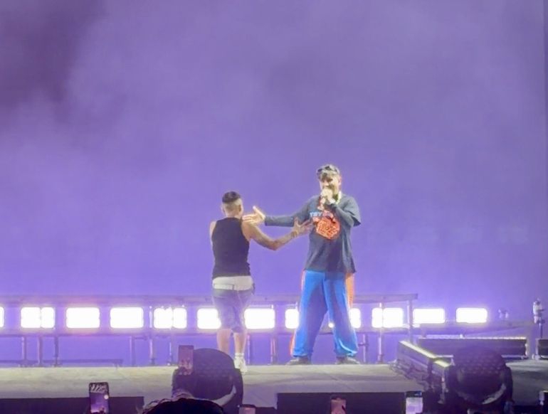 YSY A y Neo Pistea compartieron escenario en el cierre de la primera noche de la Fiesta Nacional de la Manzana.&nbsp;