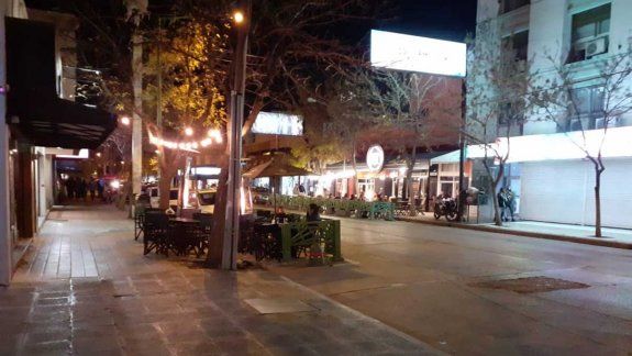 Prorrogarán hasta 2023 una medida que beneficia al comercio gastronómico