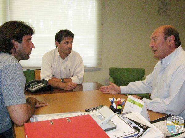 Bracalente se reunió con referentes de la empresa frutícola Salentein