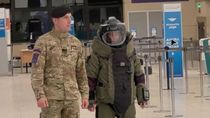 En el aeropuerto de Bariloche se activó el protocolo por una amenaza de bomba. En el aeropuerto de Bariloche se activó el protocolo por una amenaza de bomba.