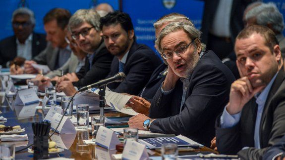 Una carta que por ahora frena la plancha del crudo y el dólar petrolero