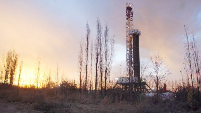 Provincia logró un millonario acuerdo con YPF